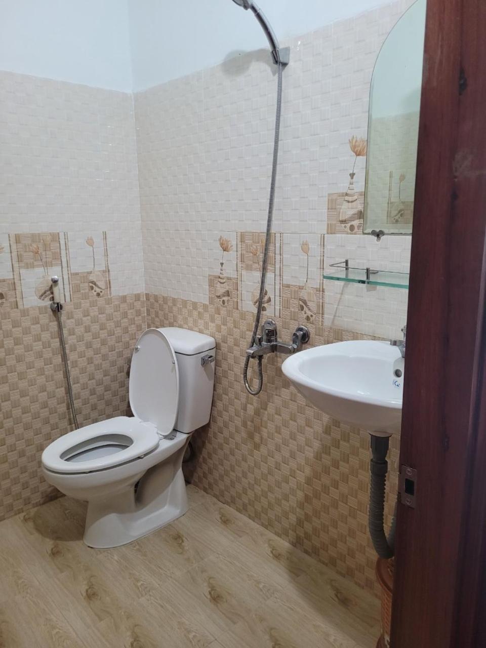 Hostel Ngoc Lien Tuy Hoa Exterior photo